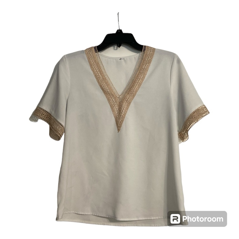 Guipure Lace V-neck Blouse